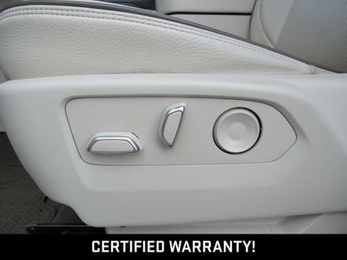 Certified 2022 GMC Yukon XL Denali w/ Denali Ultimate Package AWD/4WD image 16