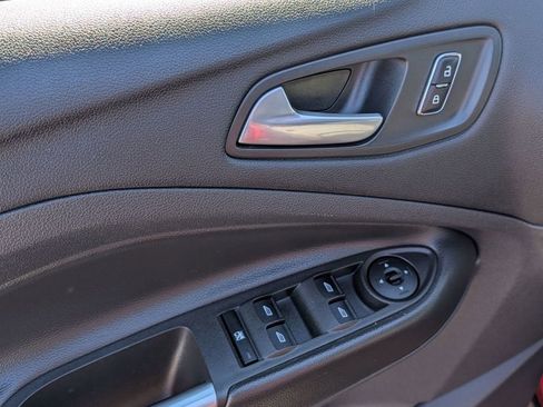 Used 2014 Ford Escape SE image 17