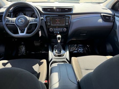 Used 2021 Nissan Rogue Sport S image 7