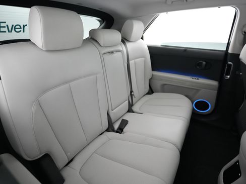 Used 2025 Hyundai Ioniq 5 Limited RWD image 5