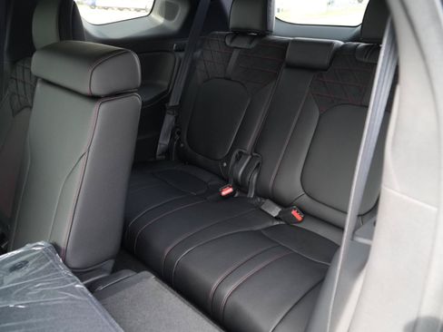 Used 2026 Honda Pilot Black Edition image 18