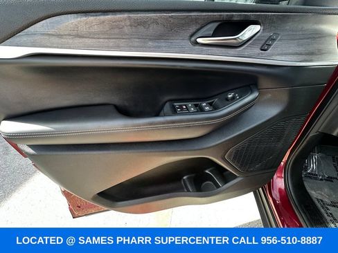 Used 2024 Jeep Grand Cherokee L Limited w/ Black Appearance Package RWD image 19
