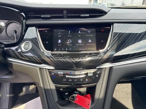 Certified 2024 Cadillac XT6 Premium Luxury FWD image 14