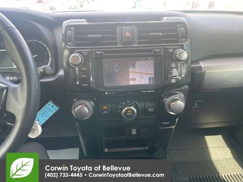 Used 2017 Toyota 4Runner TRD Off-Road AWD/4WD image 11