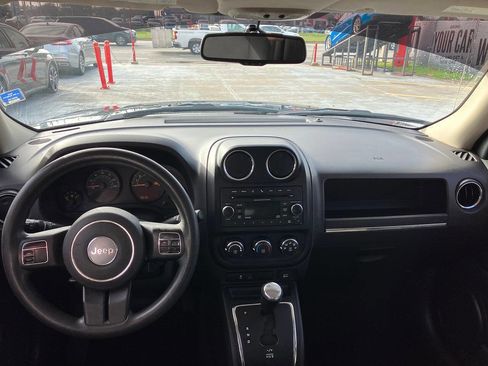 Used 2016 Jeep Patriot Sport w/ Power Value Group image 9