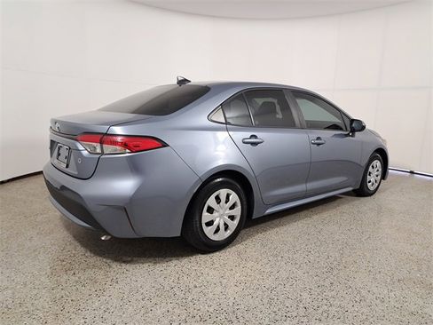 Used 2022 Toyota Corolla L image 5