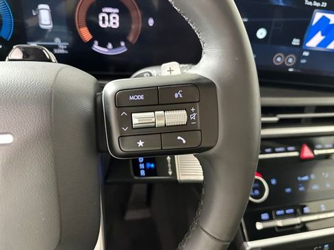 Used 2025 Hyundai Santa Fe XRT image 16