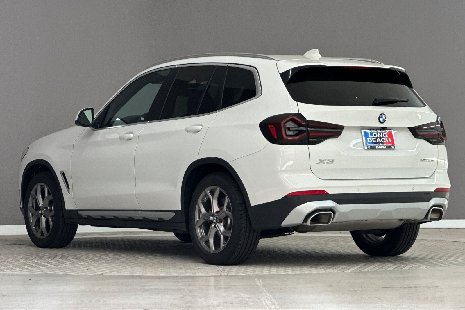 Certified 2023 BMW X3 xDrive30i w/ Convenience Package w/ZPA AWD/4WD image 3