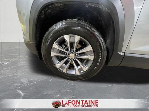 Used 2025 Chevrolet Equinox LT image 25