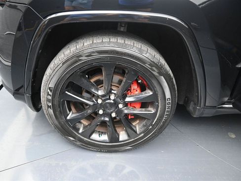 Used 2017 Jeep Grand Cherokee Altitude AWD/4WD image 16