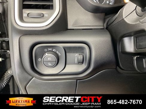 Used 2024 RAM 2500 Big Horn w/ Bed Utility Group AWD/4WD image 14