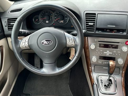 Used 2009 Subaru Legacy 2.5i Limited AWD/4WD image 13