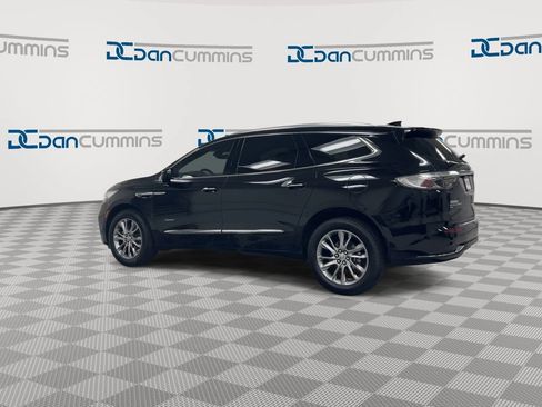 Used 2023 Buick Enclave Avenir AWD/4WD image 6