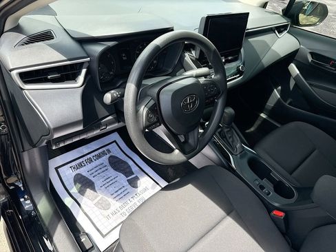 Used 2024 Toyota Corolla LE FWD image 10