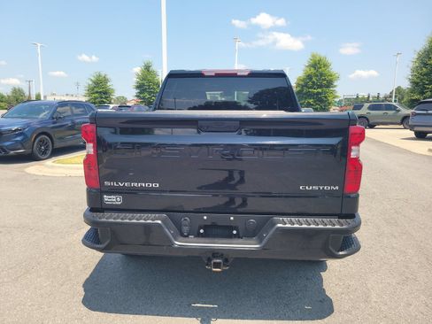 Used 2023 Chevrolet Silverado 1500 Custom AWD/4WD image 4