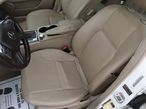 Used 2013 Mercedes-Benz C 300 4MATIC Sedan image 14