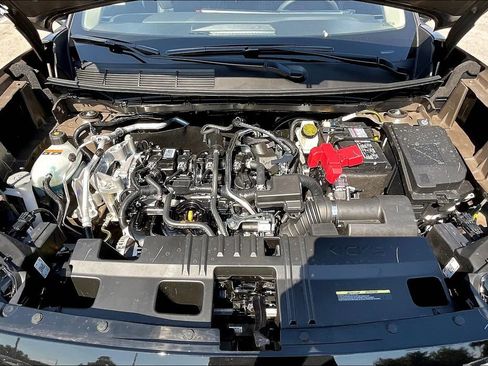 New 2026 Nissan Kicks SR w/ Cold Weather Package image 15