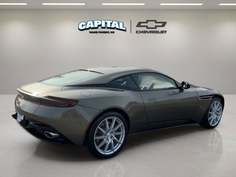 Used 2017 Aston Martin DB11 V12 image 5