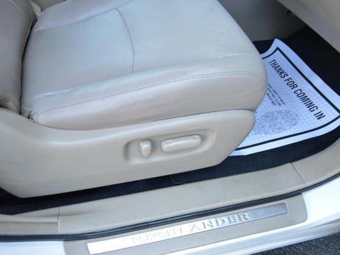 Used 2013 Toyota Highlander Limited image 33