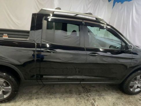 Used 2025 Honda Ridgeline TrailSport image 9