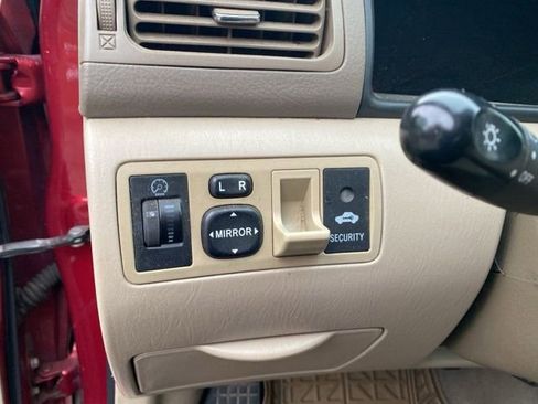 Used 2007 Toyota Corolla LE image 10