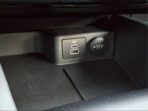 Used 2025 Ford Escape Active w/ Tech Pack #1 image 9