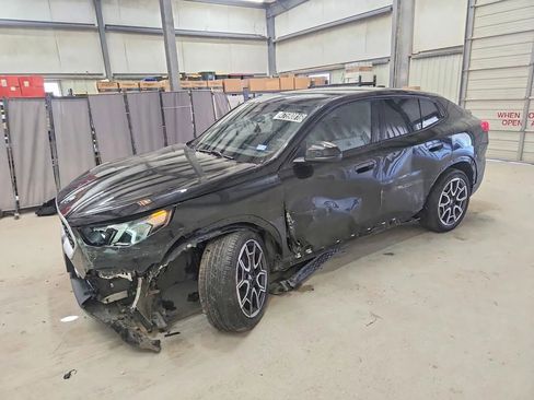 Used 2025 BMW X2 xDrive28i AWD/4WD image 2