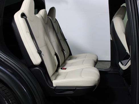 Used 2022 Tesla Model X AWD/4WD image 12