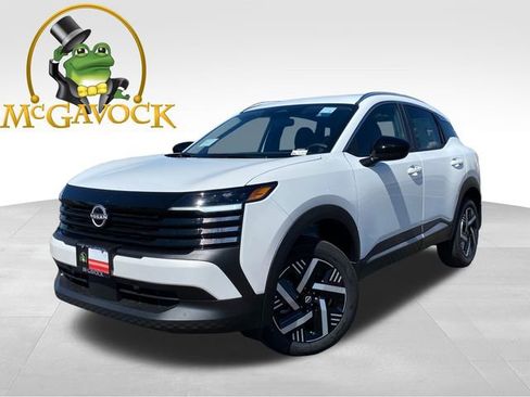 New 2026 Nissan Kicks SV image 1