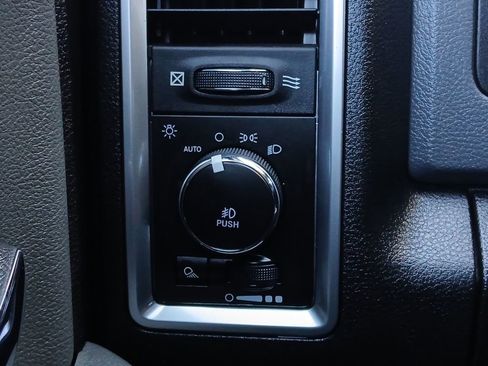 Used 2017 RAM 1500 Lone Star RWD image 12