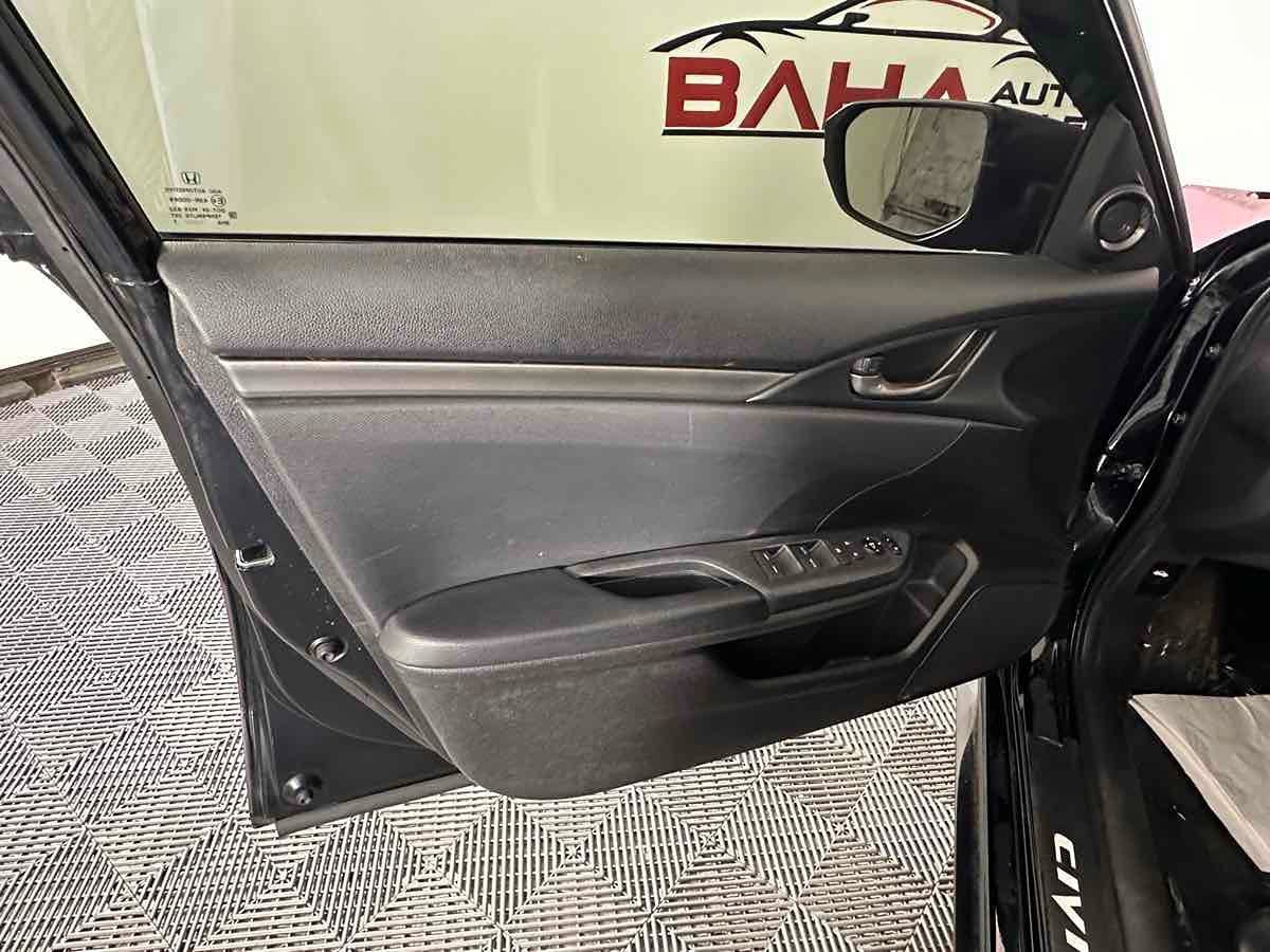 Used 2021 Honda Civic Sport image 17