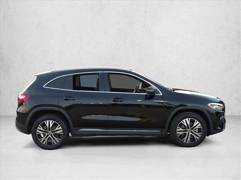 Used 2026 Mercedes-Benz GLA 250 image 4
