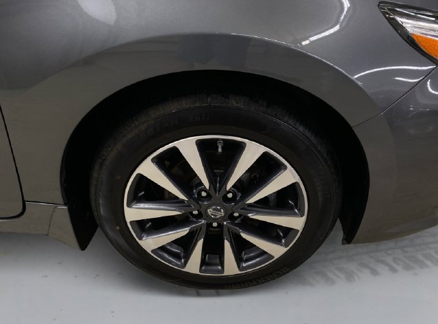 Used 2017 Nissan Altima 2.5 SV FWD image 16