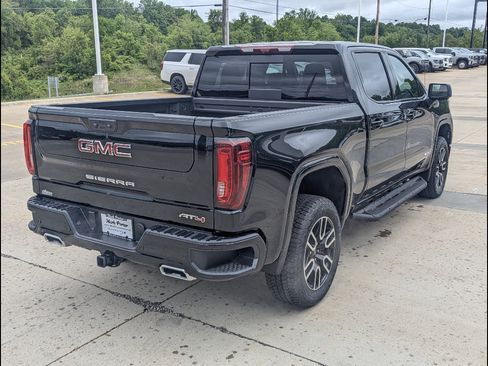 New 2026 GMC Sierra 1500 AT4 w/ AT4 Premium Package AWD/4WD image 7