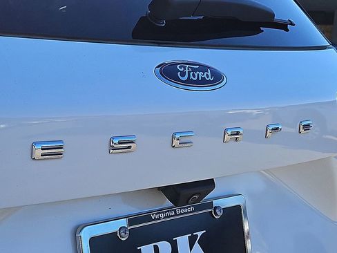 Used 2021 Ford Escape SE image 34