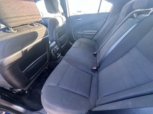 Used 2013 Dodge Charger SE w/ Sport Appearance Group image 4