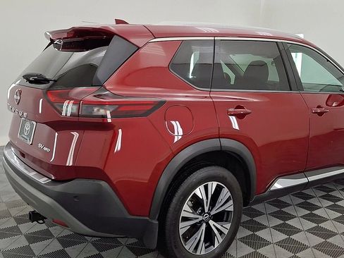 Used 2023 Nissan Rogue SV w/ SV Premium Package image 4