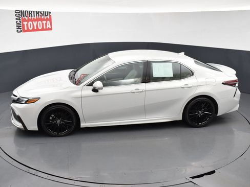Used 2022 Toyota Camry XSE FWD image 20