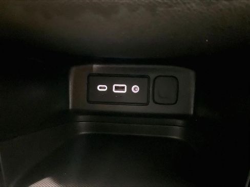 Used 2023 Chevrolet Equinox LT image 26