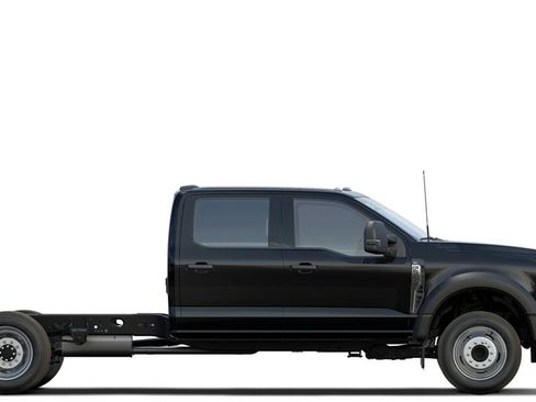 New 2024 Ford F550 4x4 Crew Cab Super Duty w/ Snow Plow Prep Package image 5