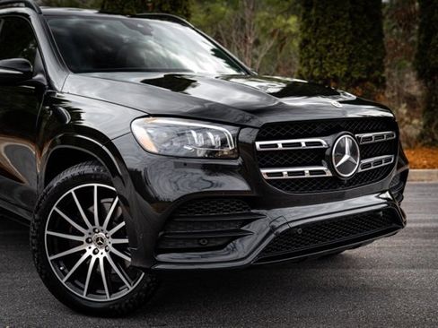Used 2022 Mercedes-Benz GLS 450 4MATIC w/ AMG Line Exterior image 6
