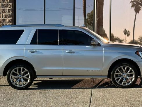 Used 2019 Ford Expedition Platinum image 15