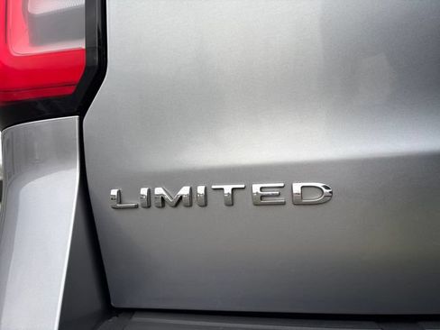 Used 2023 Ford Expedition Limited AWD/4WD image 29