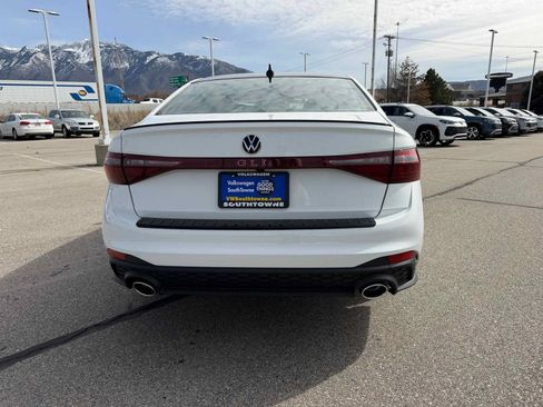 New 2026 Volkswagen Jetta GLI Autobahn FWD image 9
