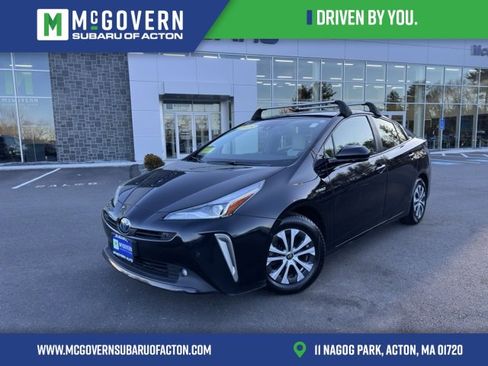 Used 2019 Toyota Prius XLE image 1
