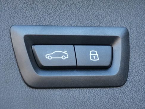 Used 2025 BMW X3 M50 image 36