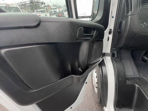 Used 2023 RAM ProMaster 2500 image 16