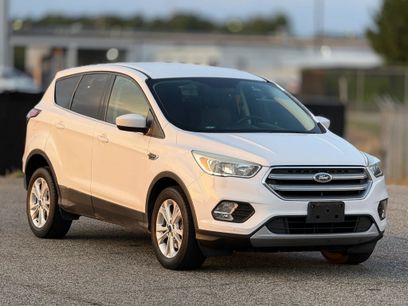 Used 2017 Ford Escape SE