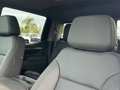 New 2026 GMC Sierra 1500 SLT w/ SLT Premium Plus Package AWD/4WD image 15
