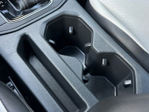 Used 2019 Volkswagen Jetta R-Line w/ R-Line Cold Weather Package image 29